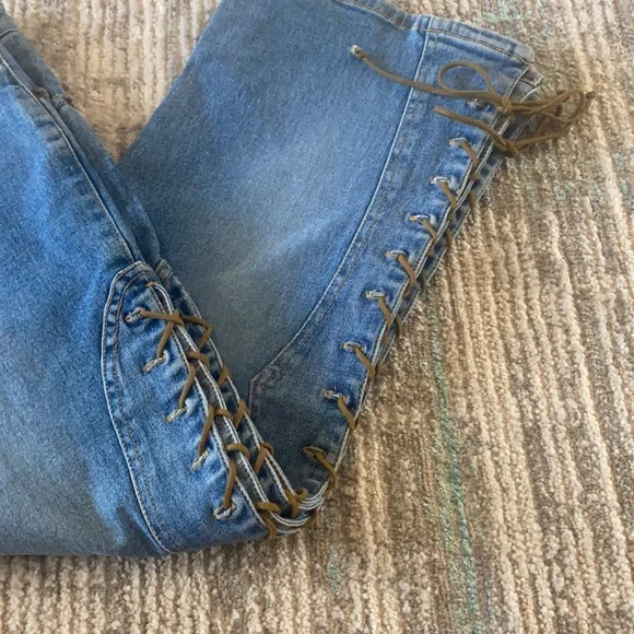 Mudd Jeans Mudd Capris Ties On Outer Leg Nwot Poshmark